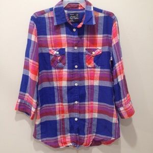 American Eagle Outfitters Plaid Button Down Shirt